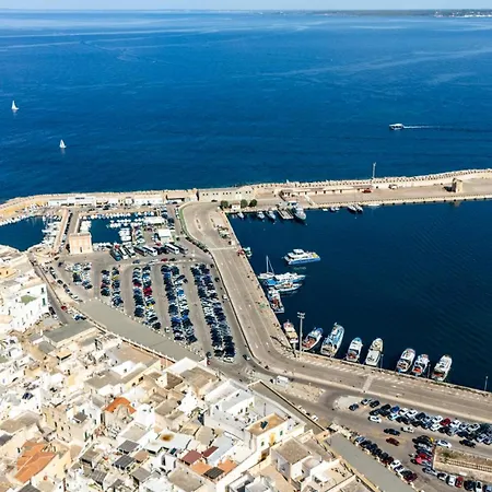 Couette-café Palazzo Celina 3*