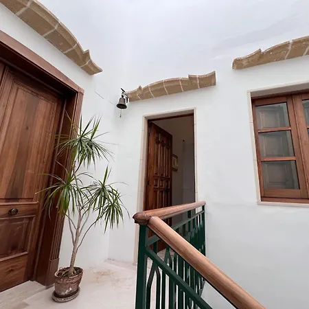 Palazzo Celina לינה וארוחת בוקר גאליפולי